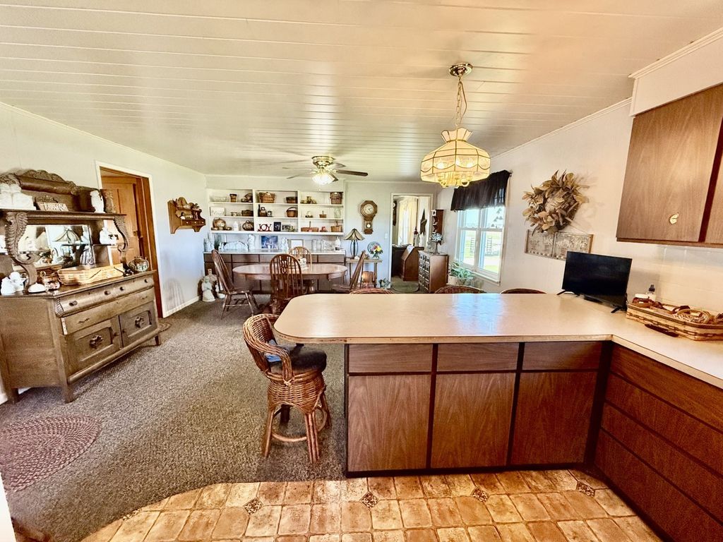 Image 30 of property listing at 18480 Illinois Hwy 78, Annawan, IL 61234