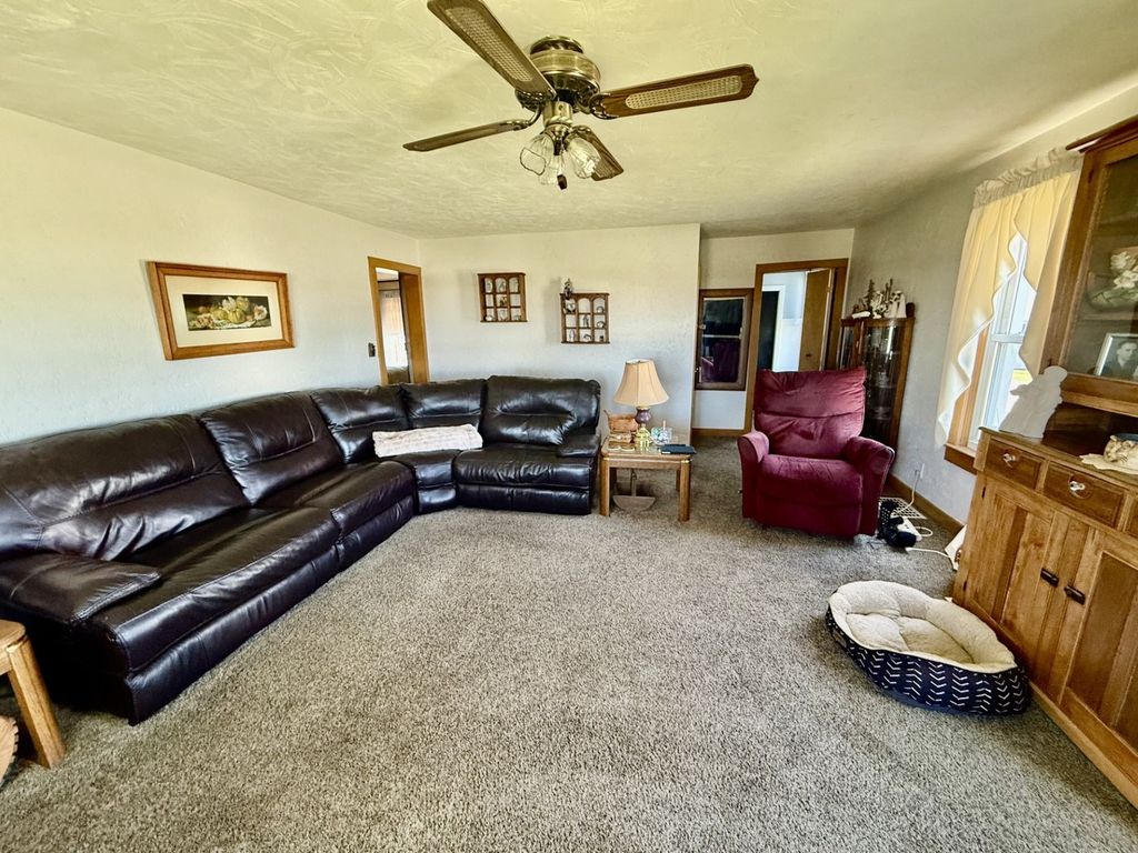 Image 32 of property listing at 18480 Illinois Hwy 78, Annawan, IL 61234
