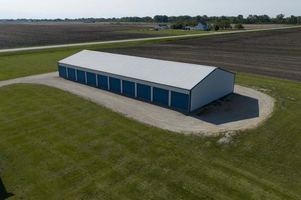 Image 8 of property listing at 18480 Illinois Hwy 78, Annawan, IL 61234