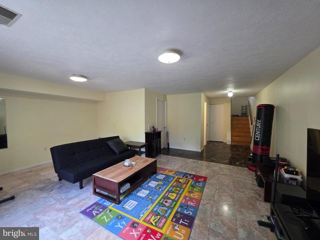10 CASEY CT, Baltimore, MD 21228