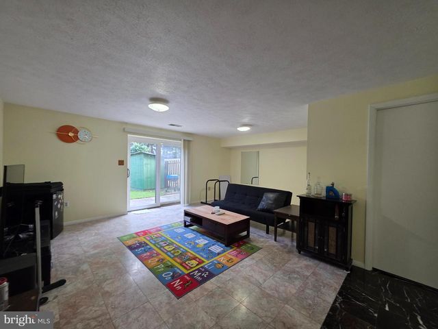10 CASEY CT, Baltimore, MD 21228