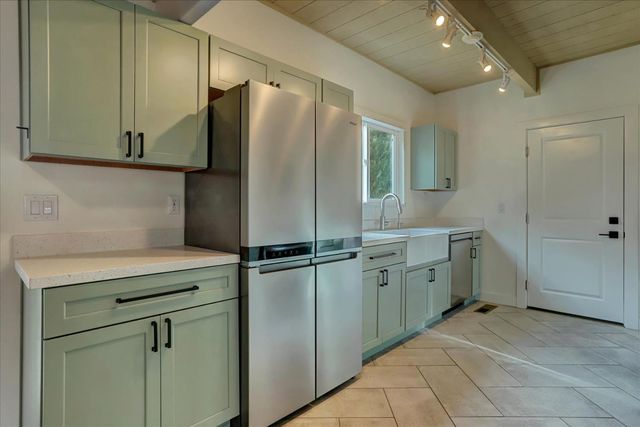 18263 Lake Forest Dr, Penn Valley, CA 95946