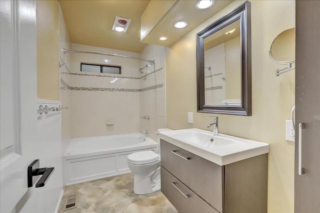 18263 Lake Forest Dr, Penn Valley, CA 95946