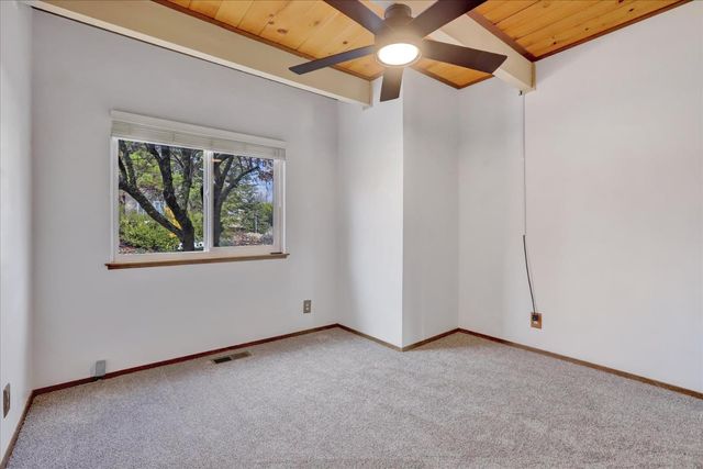 18263 Lake Forest Dr, Penn Valley, CA 95946