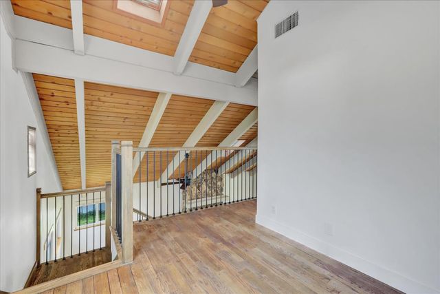 18263 Lake Forest Dr, Penn Valley, CA 95946