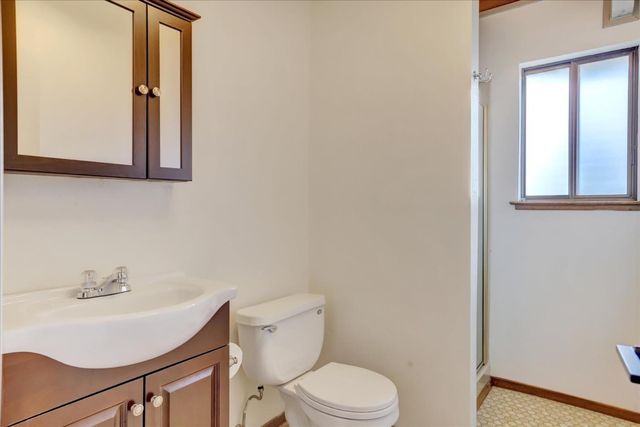 18263 Lake Forest Dr, Penn Valley, CA 95946