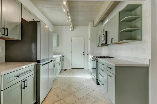 18263 Lake Forest Dr, Penn Valley, CA 95946