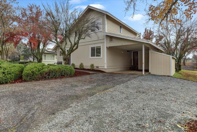 18263 Lake Forest Dr, Penn Valley, CA 95946