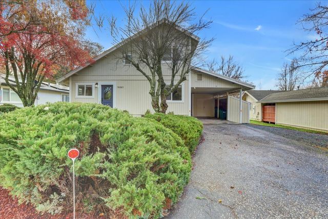 18263 Lake Forest Dr, Penn Valley, CA 95946