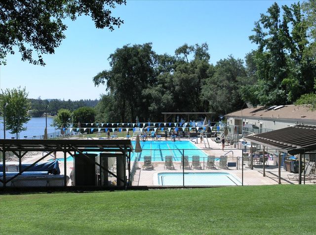 18263 Lake Forest Dr, Penn Valley, CA 95946