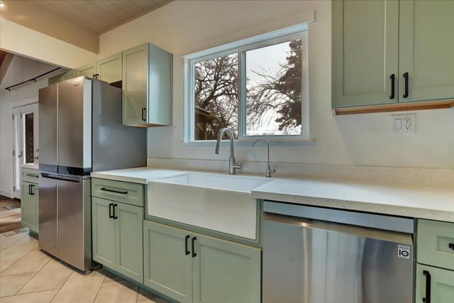 18263 Lake Forest Dr, Penn Valley, CA 95946