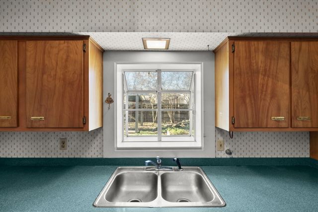 3401 Farmington Road, Lexington, KY 40502