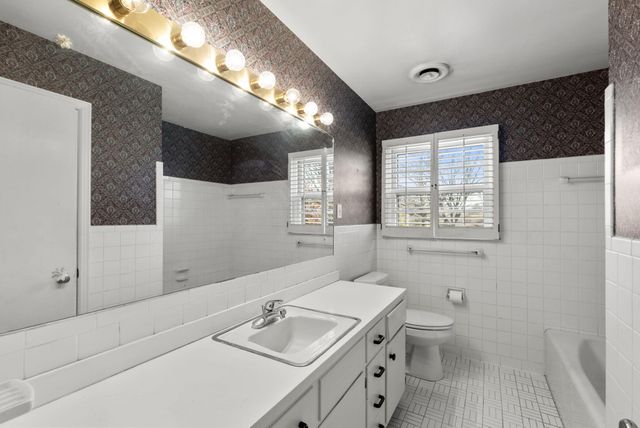 3401 Farmington Road, Lexington, KY 40502