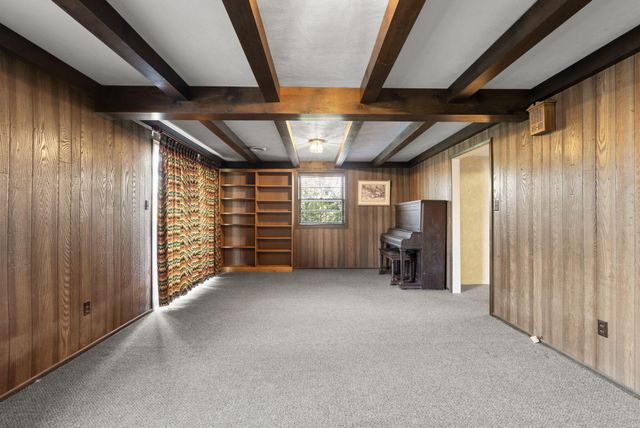 3401 Farmington Road, Lexington, KY 40502