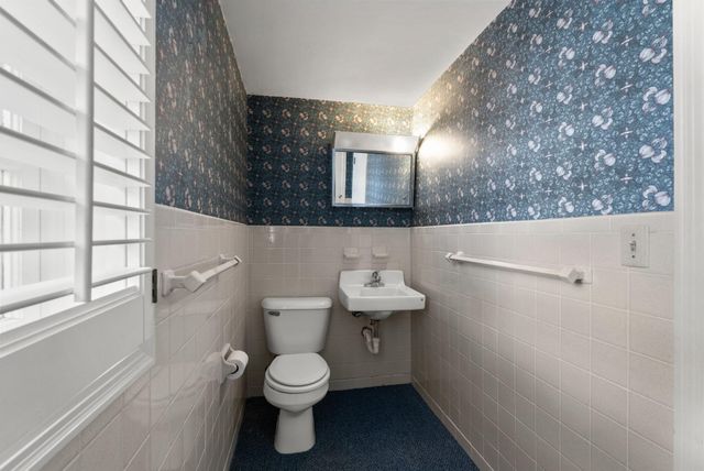 3401 Farmington Road, Lexington, KY 40502