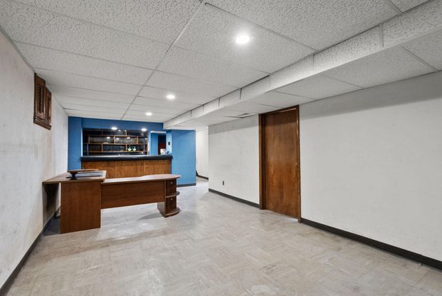 3401 Farmington Road, Lexington, KY 40502