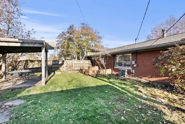 3401 Farmington Road, Lexington, KY 40502