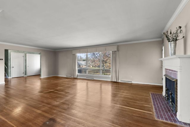 3401 Farmington Road, Lexington, KY 40502