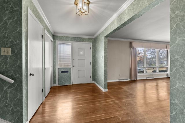 3401 Farmington Road, Lexington, KY 40502