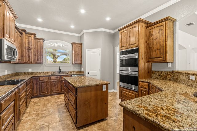 156 Vintage Ranch, La Vernia, TX 78121