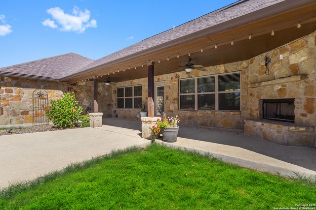 156 Vintage Ranch, La Vernia, TX 78121
