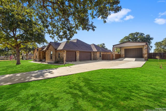 156 Vintage Ranch, La Vernia, TX 78121