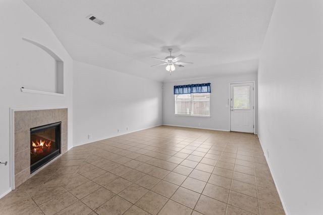 2744 Woodspring Acres Drive, Kingwood, TX 77345