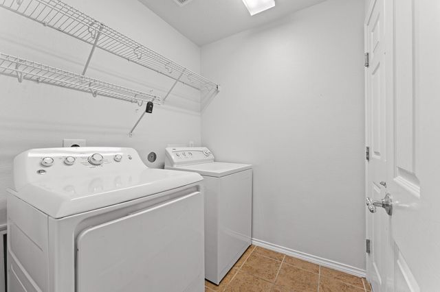 2744 Woodspring Acres Drive, Kingwood, TX 77345