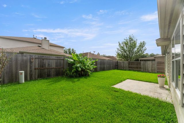 2744 Woodspring Acres Drive, Kingwood, TX 77345