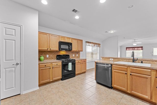 2744 Woodspring Acres Drive, Kingwood, TX 77345