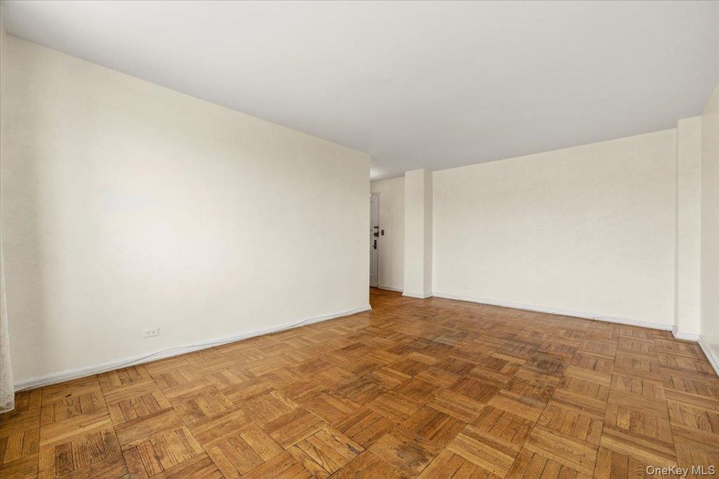 80 Knolls Crescent 6B, Bronx, NY 10463 — photo 3