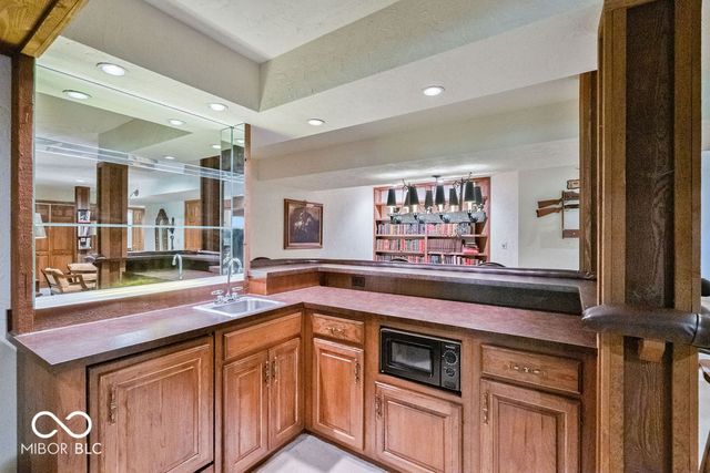 3264 Woodhaven Trail, Kokomo, IN 46902