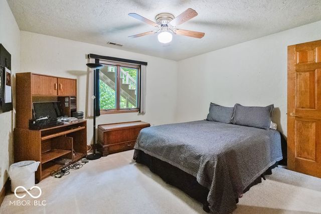 3264 Woodhaven Trail, Kokomo, IN 46902