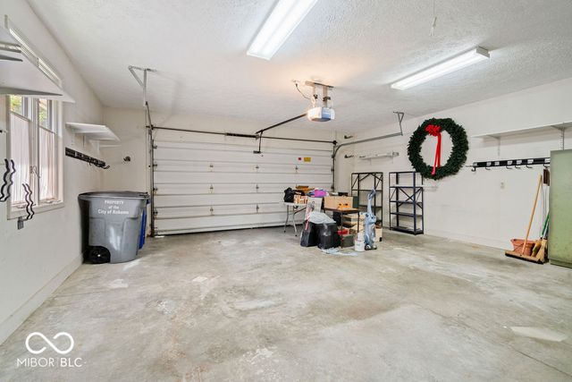 3264 Woodhaven Trail, Kokomo, IN 46902