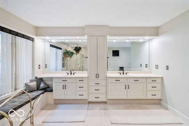 3264 Woodhaven Trail, Kokomo, IN 46902