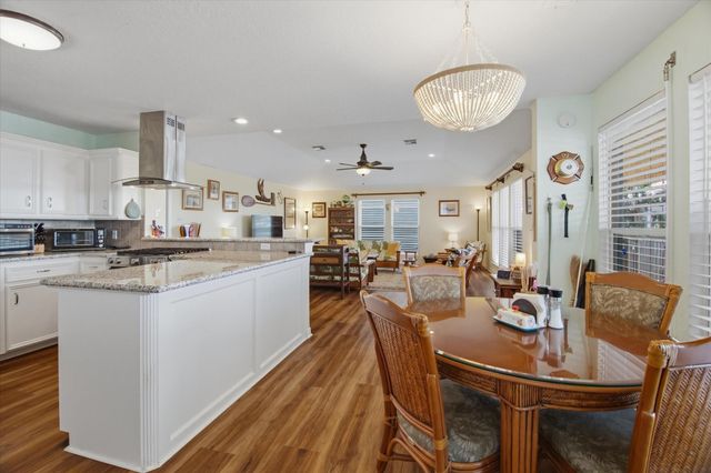 56 Tarpon Street, Bayou Vista, TX 77563