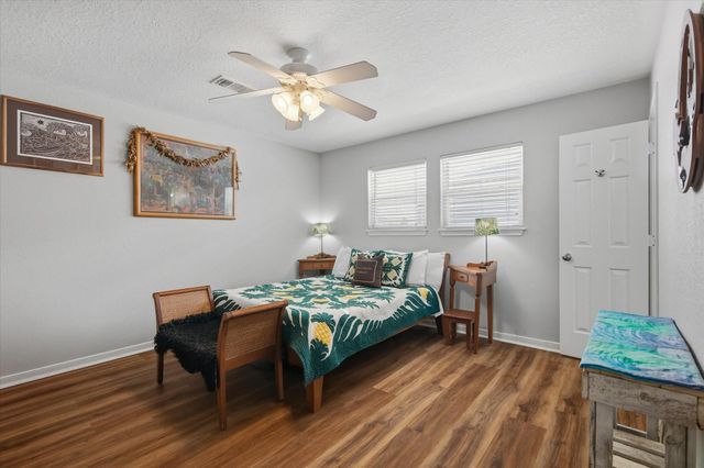 56 Tarpon Street, Bayou Vista, TX 77563