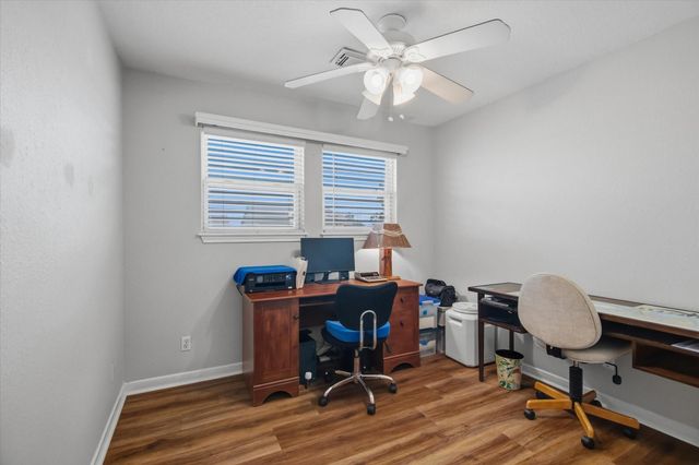 56 Tarpon Street, Bayou Vista, TX 77563