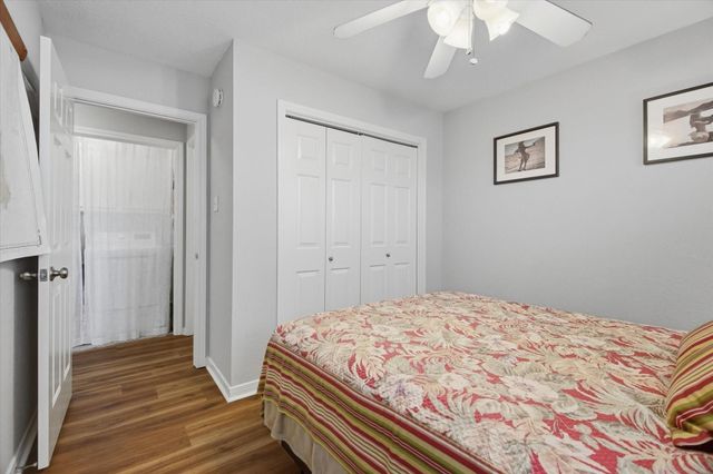 56 Tarpon Street, Bayou Vista, TX 77563