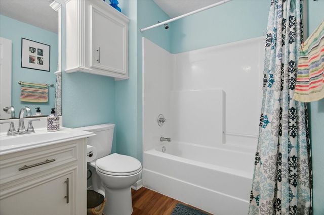 56 Tarpon Street, Bayou Vista, TX 77563