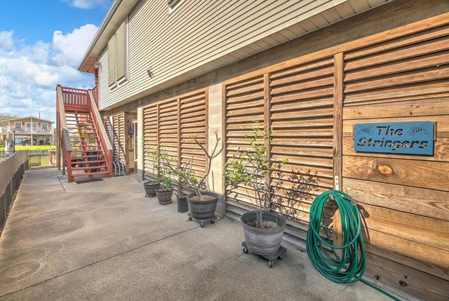 56 Tarpon Street, Bayou Vista, TX 77563