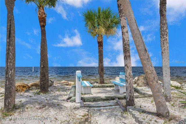 5722 Biscayne Court 103, New Port Richey, FL 34652