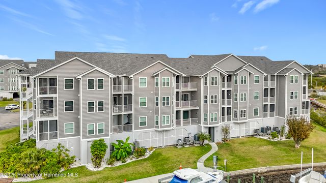 5722 Biscayne Court 103, New Port Richey, FL 34652