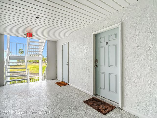 5722 Biscayne Court 103, New Port Richey, FL 34652