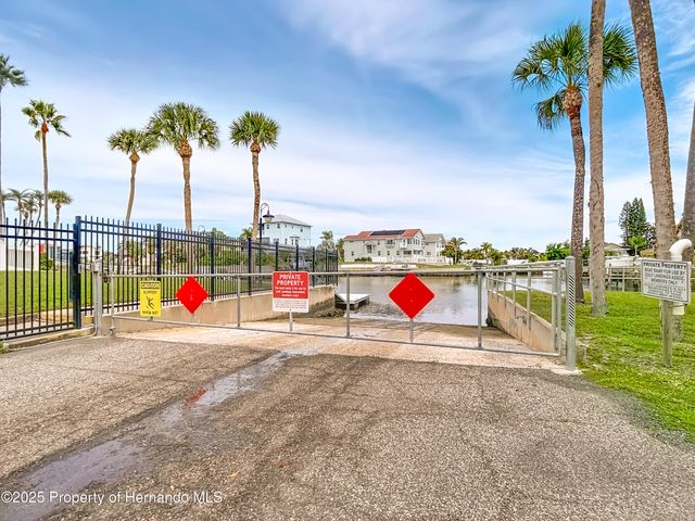 5722 Biscayne Court 103, New Port Richey, FL 34652