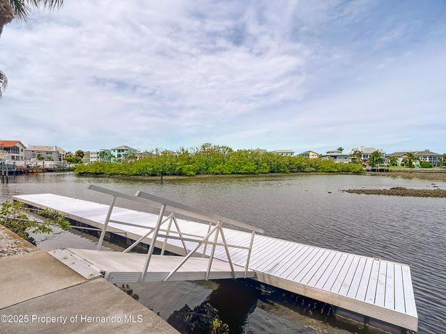 5722 Biscayne Court 103, New Port Richey, FL 34652