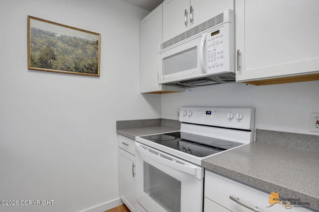 3571 Nebula Circle, Anchorage, AK 99517