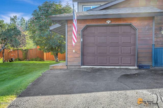 3571 Nebula Circle, Anchorage, AK 99517