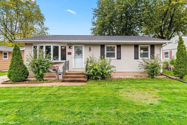 111 N MEADOW STREET, Oshkosh, WI 54902