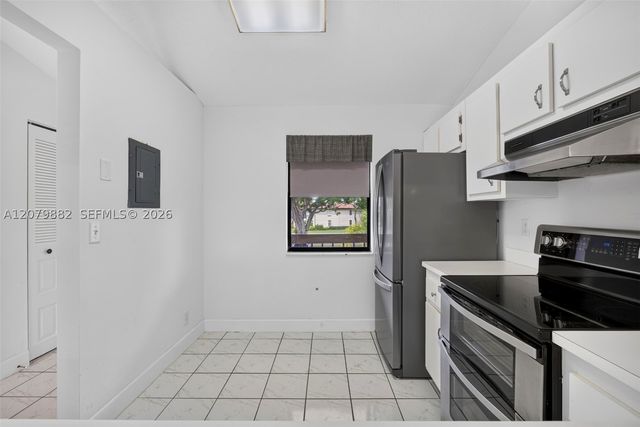 4626 Lucerne Lakes Blvd E 202, Lake Worth, FL 33467